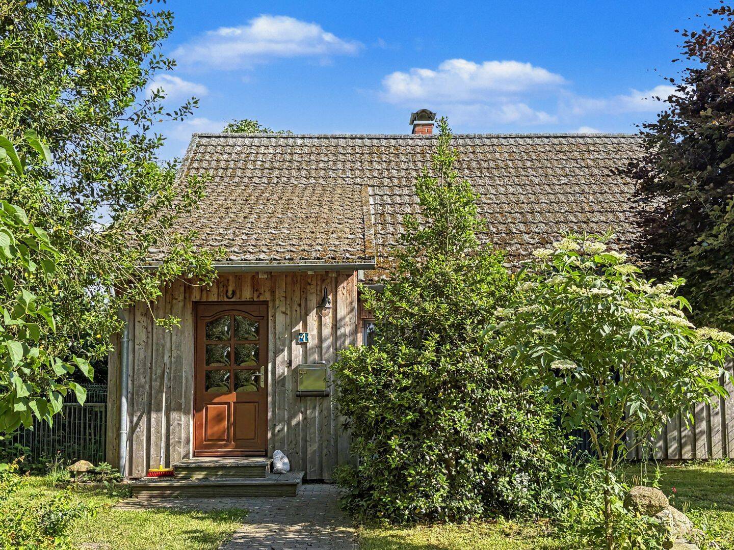 Charmantes Sanierungsobjekt mit Ausbaupotenzial auf ca.1600m² Traumgrundstück in Loissin-Ludwigsburg, 17509 Loissin