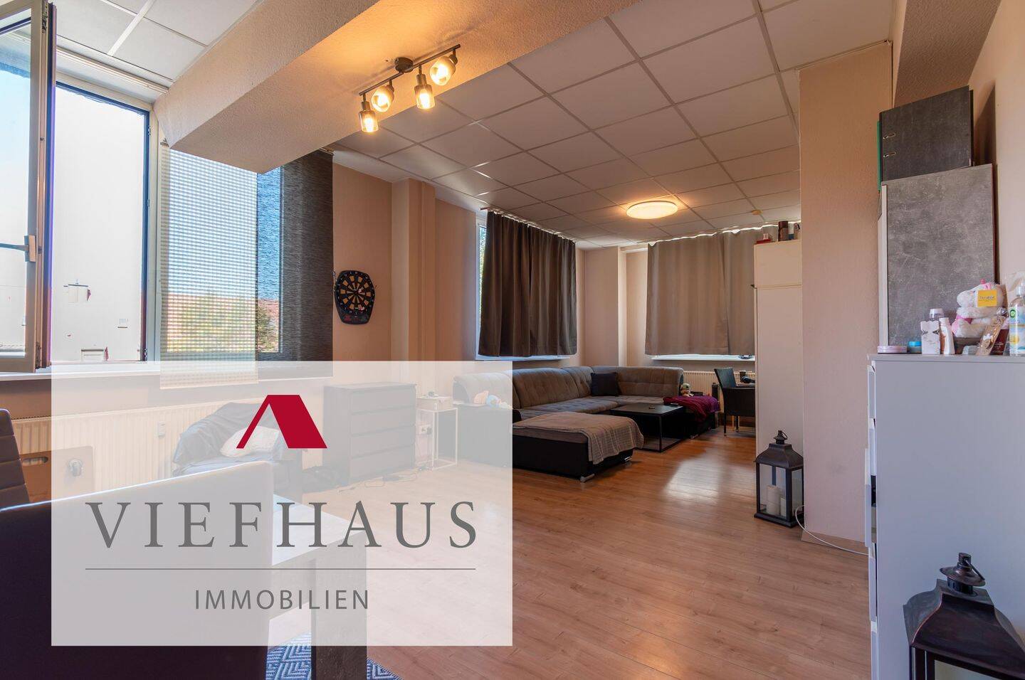 Großzügig wohnen: 2-Zimmer-Wohnung mit offenem Wohn-/Essbereich in Kitzingen + Pkw-Stellplatz, 97318 Kitzingen