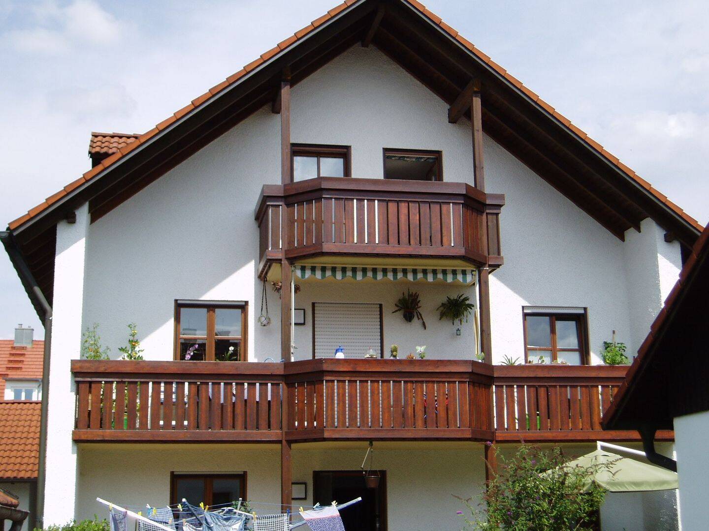 von Privat: Helle 3,5-Zimmer DG-Wohnung in Neufahrn/Mintraching, 85375 Neufahrn b. Freising