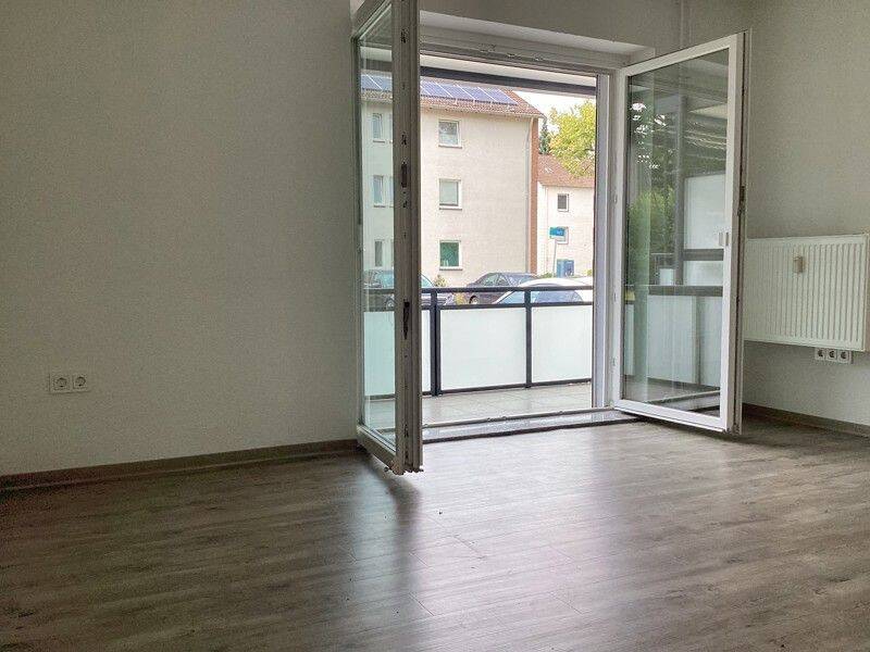 Altengerechte 2,5 Zimmerwohnung in Stadtnähe zu vermieten., 33607 Bielefeld (Innenstadt)