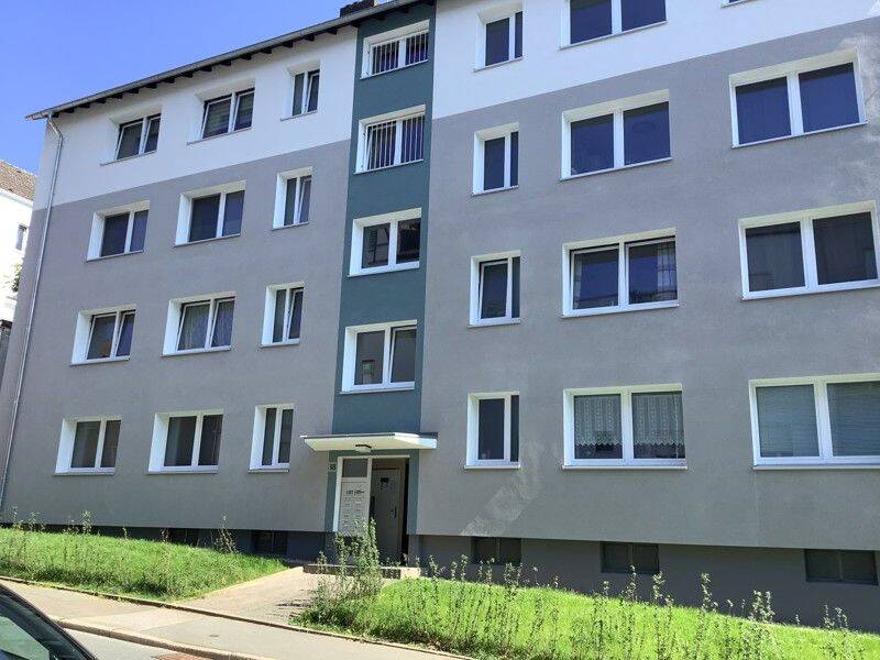 Großzügige 2-Zi.-Whg. mit Tageslichtbad und Balkon, 42555 Velbert