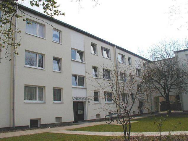 Renovierte 3-Zimmer-Wohnung mit Balkon, 28309 Bremen (Hemelingen Sebaldsbrück)