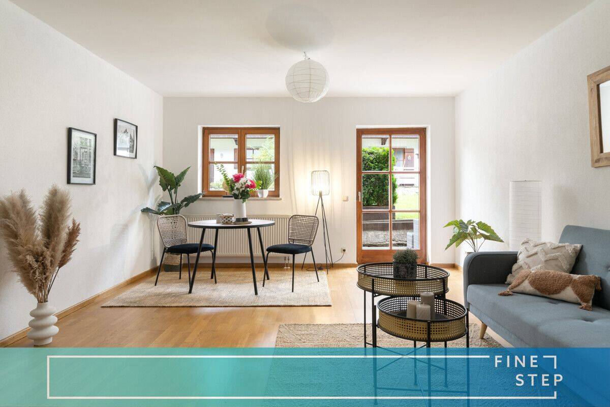 *DIREKT VERLIEBT* Großzügige renovierte 2-Zimmer Wohnung in absolut ruhiger Wohngegend, 83259 Schleching