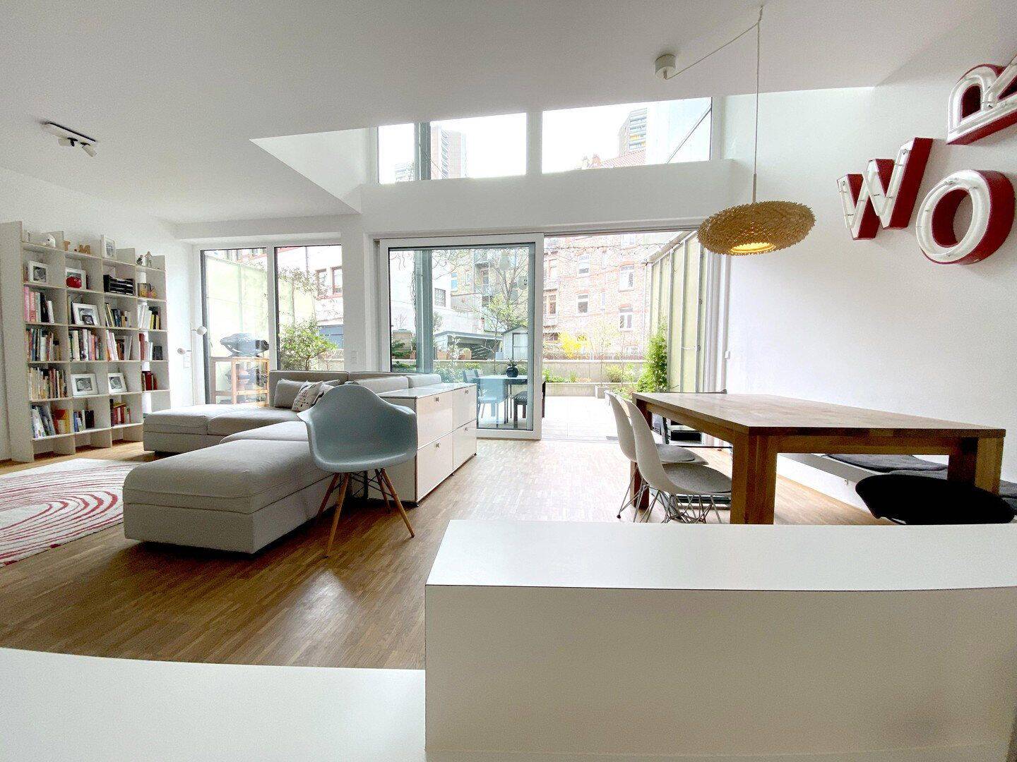 Townhouse-Wohnung Neckarstadt-Ost / Terrasse und Gartennutzung / 2 Balkone / Perfekt für Familien, 68167 Mannheim (Neckarstadt Wohlgelegen)