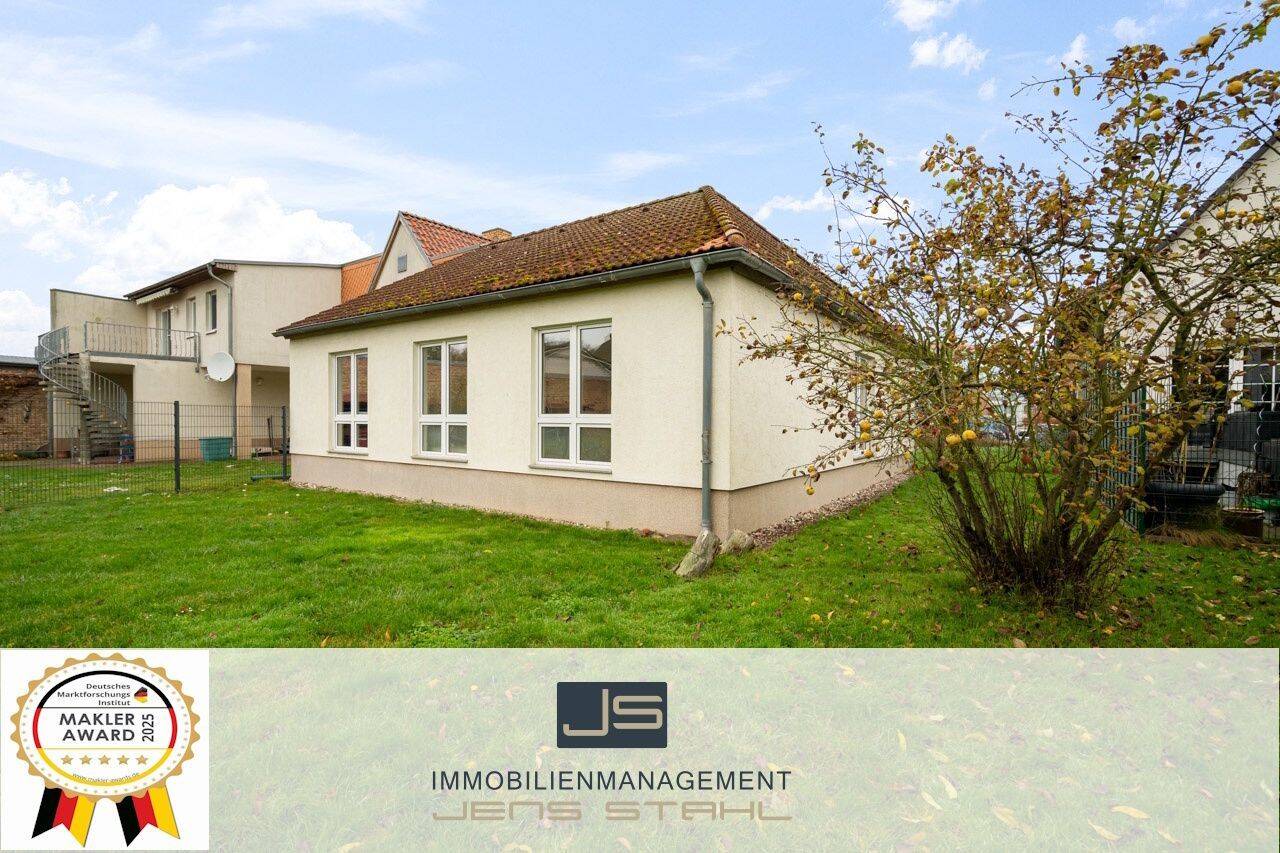 Modernisierung nach Wunsch: Wohnhaus mit Planungsvorlage und großem Garten, 17207 Röbel/Müritz