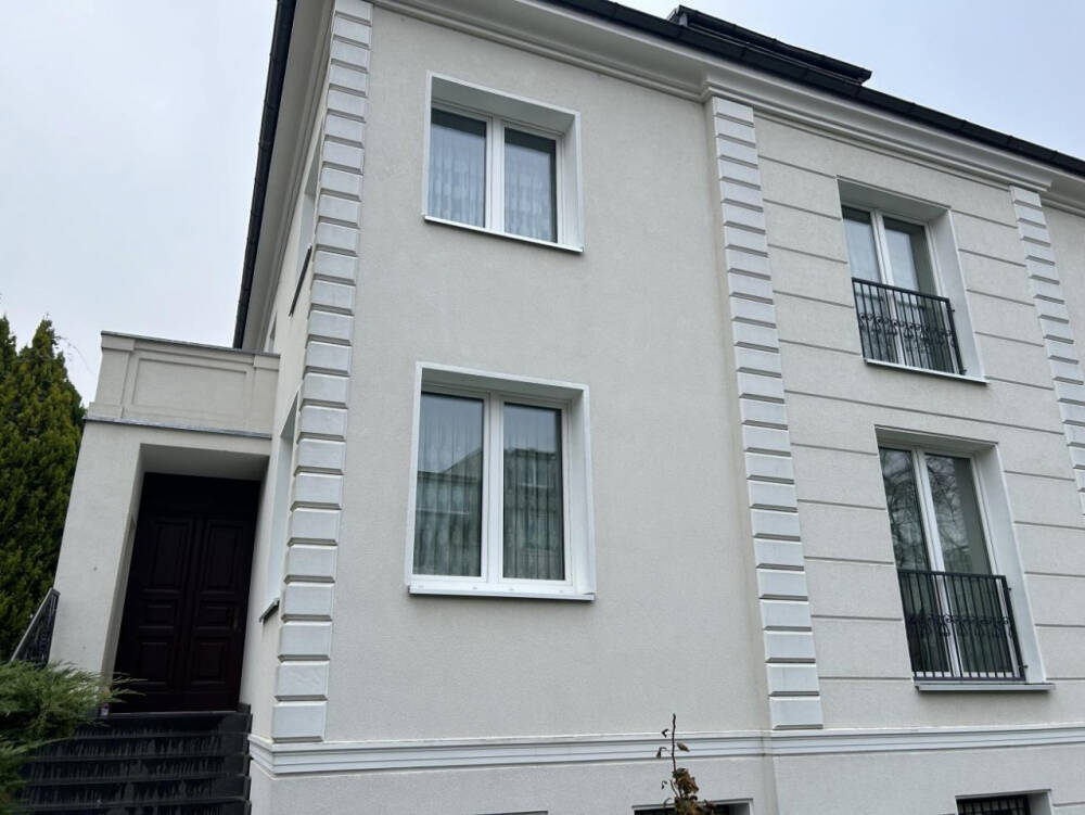geräumiges Villen-Haus (Stadt-Villa) mit Einliegerwohnung, 17 Zimmer, 3 Bäder, für ein große Familie, gehobene Ausstattung, 2 Carports in Berlin-Lankw, 12247 Berlin (Steglitz-Zehlendorf Lankwitz Steglitz)