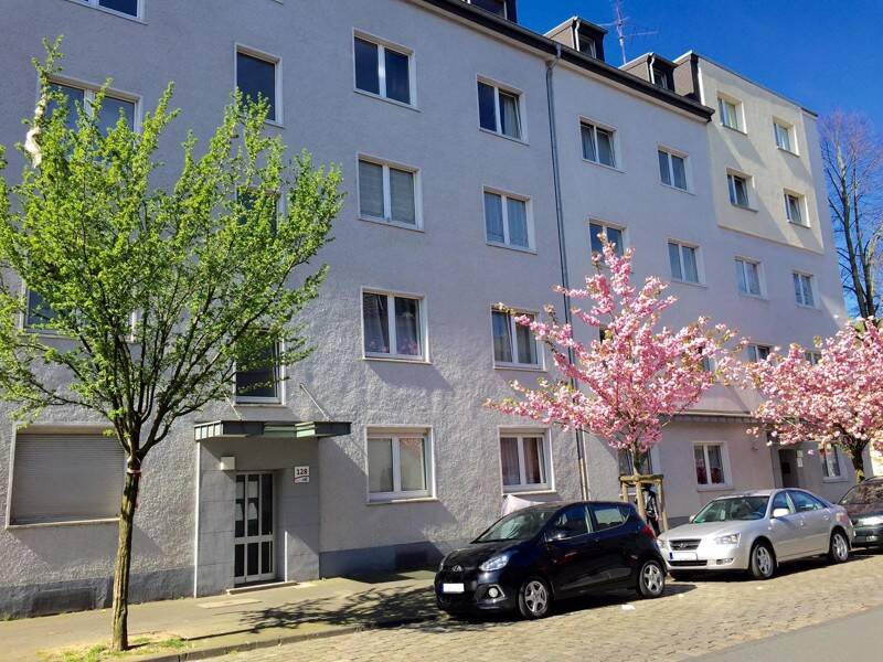 *2-Zimmer-Wohnung im Dachgeschoss – 8 Gehminuten zum HBF*, 47057 Duisburg (Dellviertel Hochfeld Neudorf-Nord Neudorf-Süd)