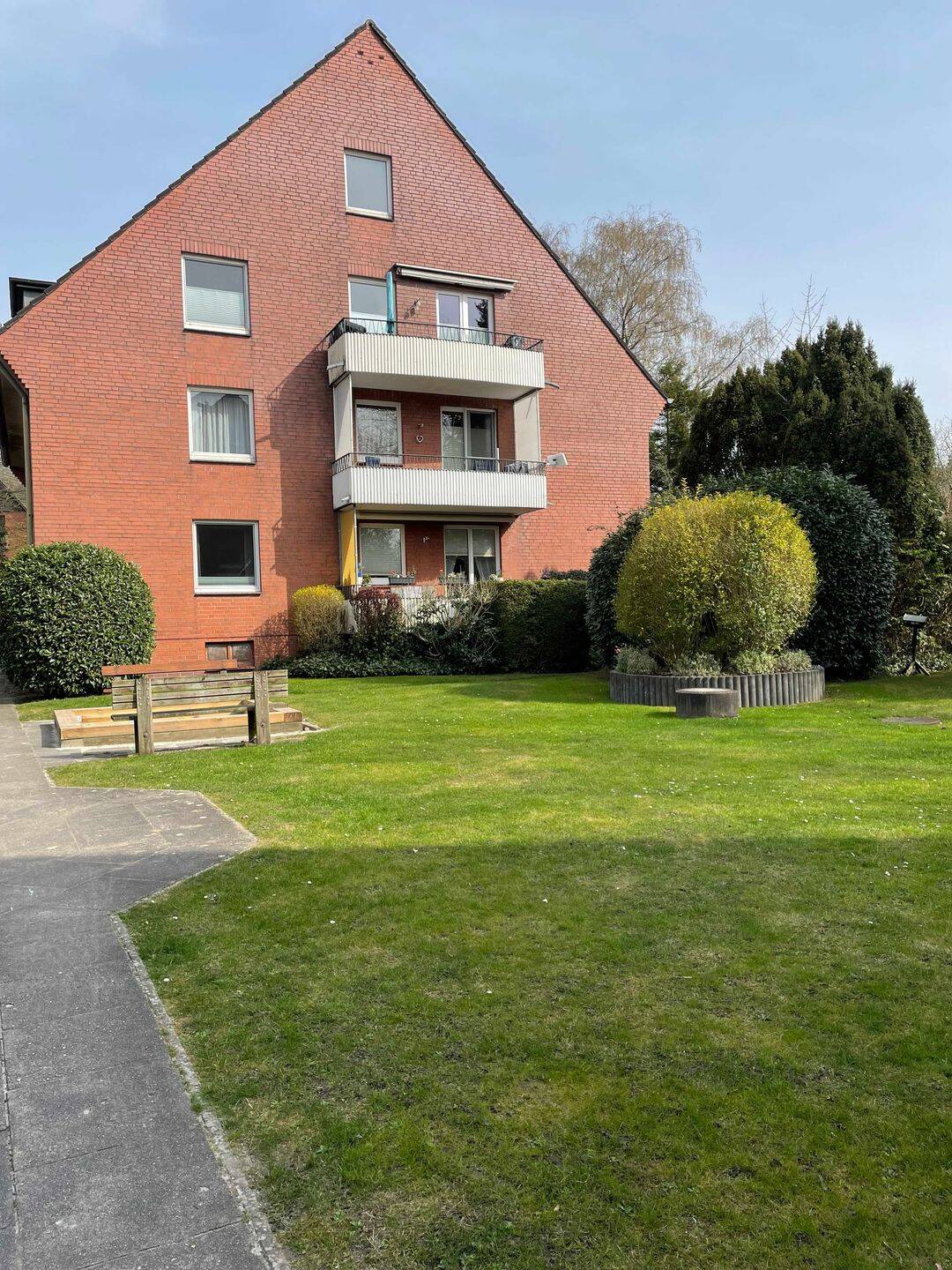 Neu renovierte Wohnung in Niendorf – Bitte Besichtigungstermine per Email vereinbaren!!!, 22459 Hamburg (Eimsbüttel Niendorf Schnelsen)