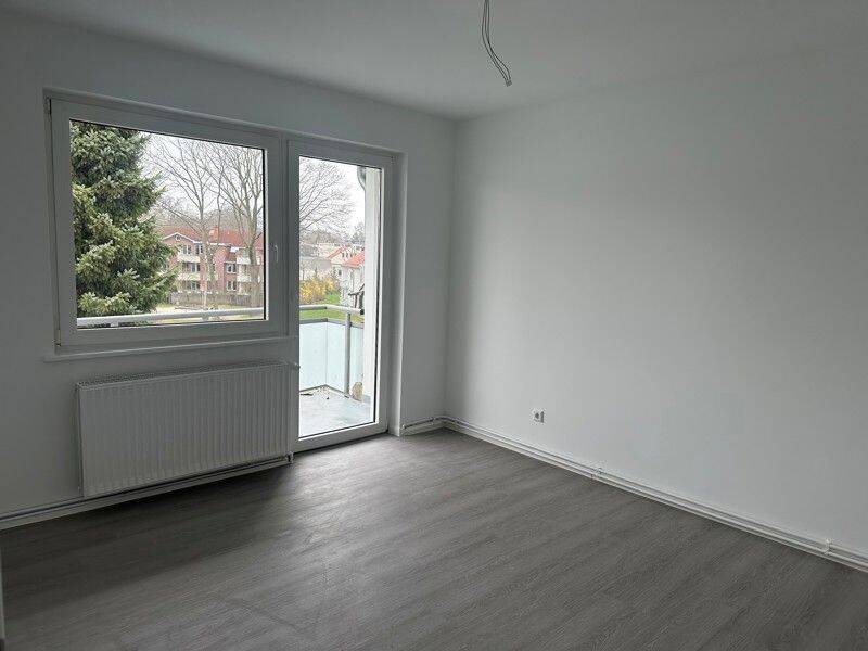 Renovierte 2,5-Zimmer-Wohnung mit Balkon, 26123 Oldenburg (Oldb) (Bürgerfelde Donnerschwee Nadorst)