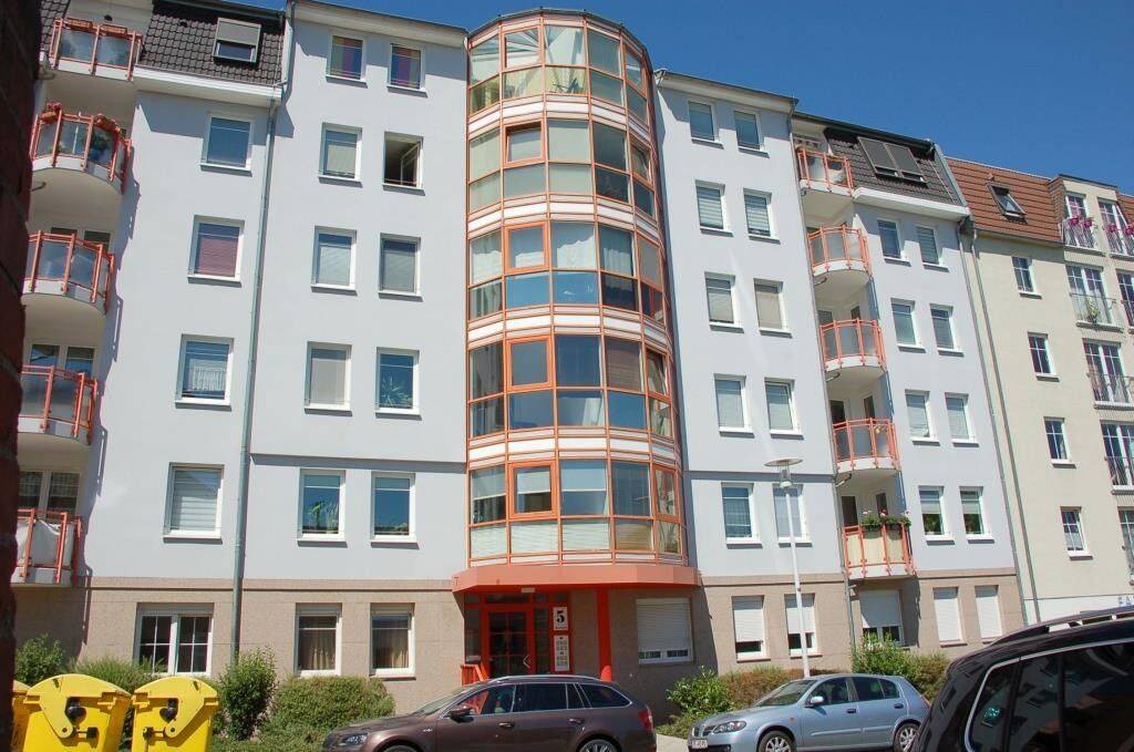 Voll möblierte charmante Dachgeschoss-WE – Fahrstuhl – Wintergarten – Pkw-Stellplatz – Zentrumsnähe, 15230 Frankfurt (Oder) (Frankfurt)