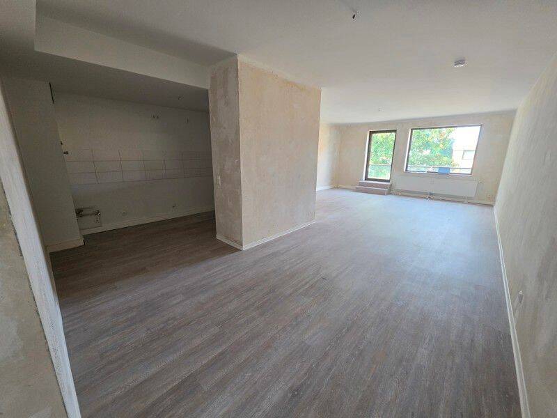 Wohnen am Benrather Schloss – Sanierte 2-Zimmer-Wohnung – Haus mit Aufzug, 40597 Düsseldorf (Benrath Hassels Urdenbach)
