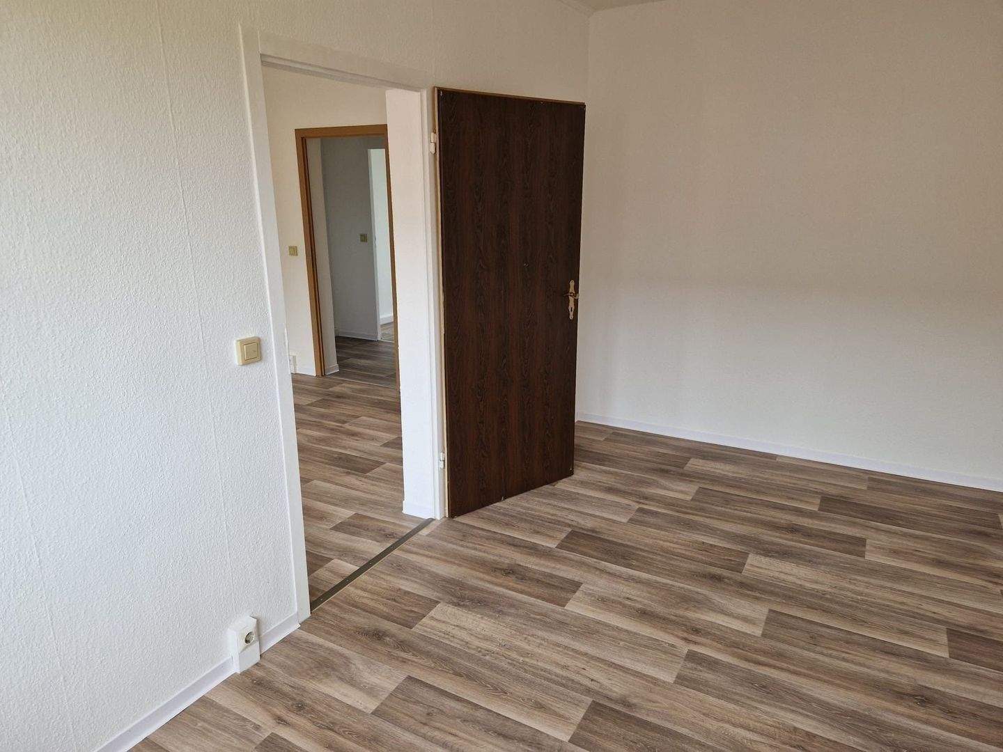 Wunderschöne geschnittene sanierte Wohnungen in Remptendorf von 25 bis 71,5 qm in Remptendorf zu vermieten. Hier lässt es sich leben!, 7356 Bad Lobenstein (Saaldorf)