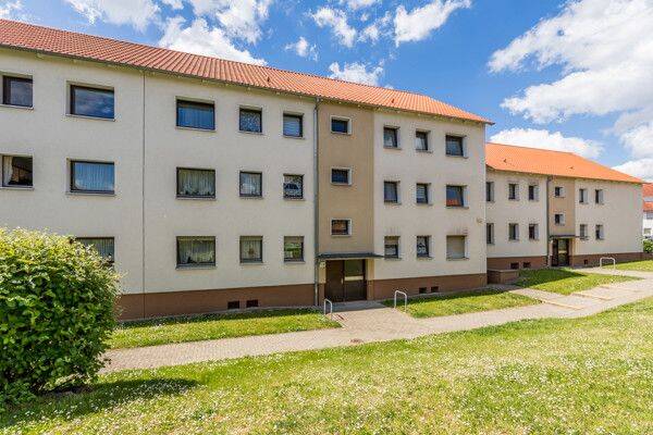 Familienfreundliche 3-Zimmer Wohnung mit Balkon, 38126 Braunschweig (Braunschweig Lindenbergsiedlung Mascherode Rautheim Südstadt)