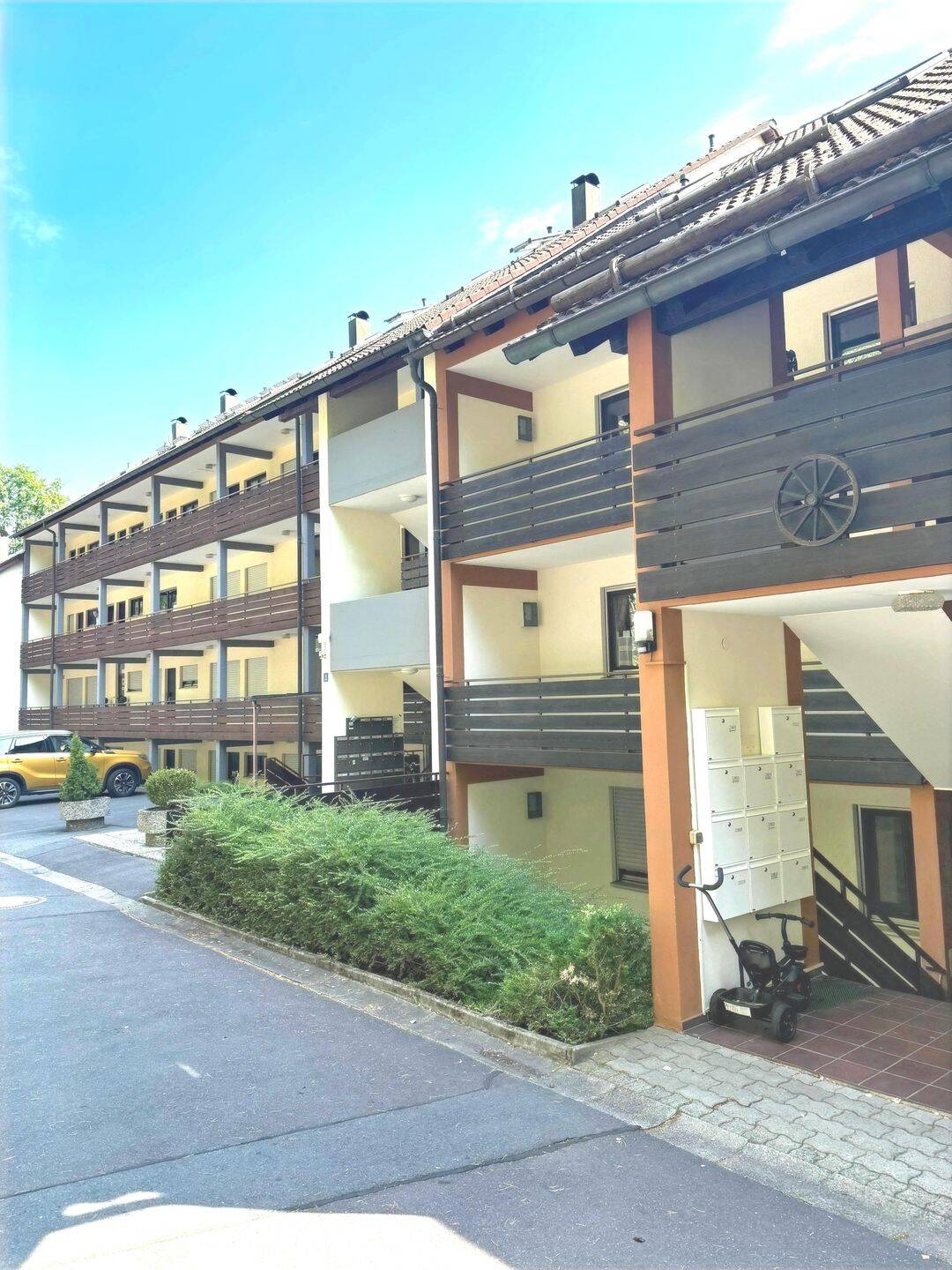 Sonnige Erdgeschosswohnung mit großer Terrasse – klein im Format, groß in den Möglichkeiten, 95505 Immenreuth