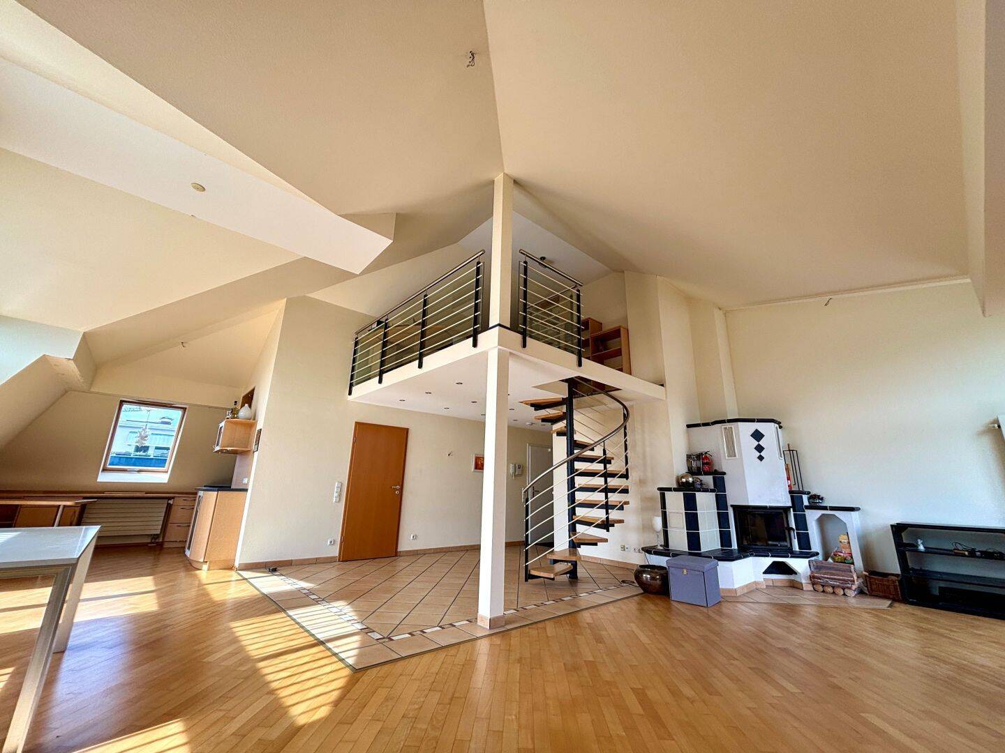 Penthouse mit eigenem Aufzug und 2x TG-Stellplatz direkt am Kurpark von Bad Nauheim – BESTLAGE!, 61231 Bad Nauheim