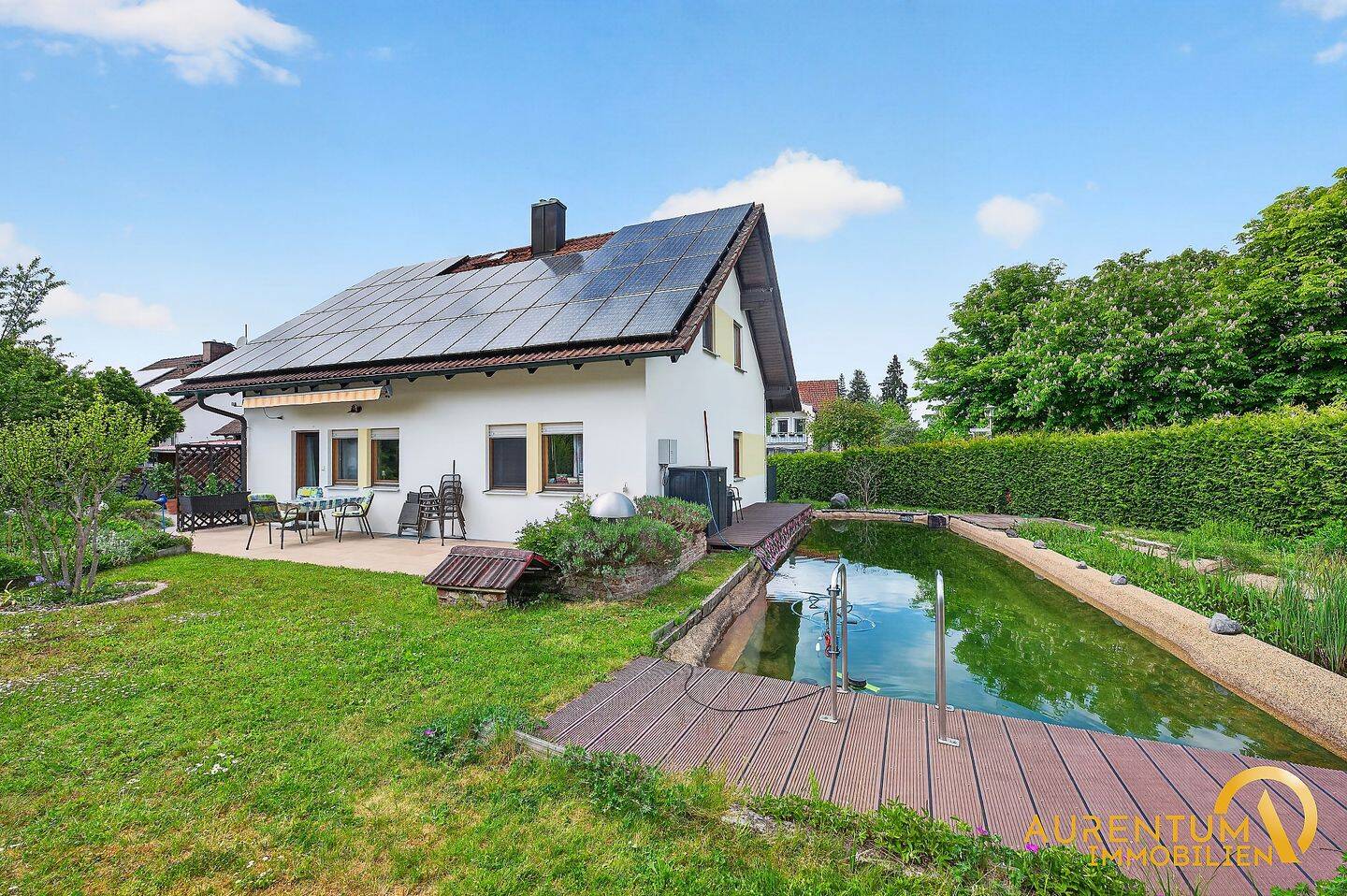 Gartenparadies mit Schwimmteich, Wärmepumpe & PV-Anlage,großzügiges Familienhaus mit 6 Schlafzimmern, 93354 Siegenburg