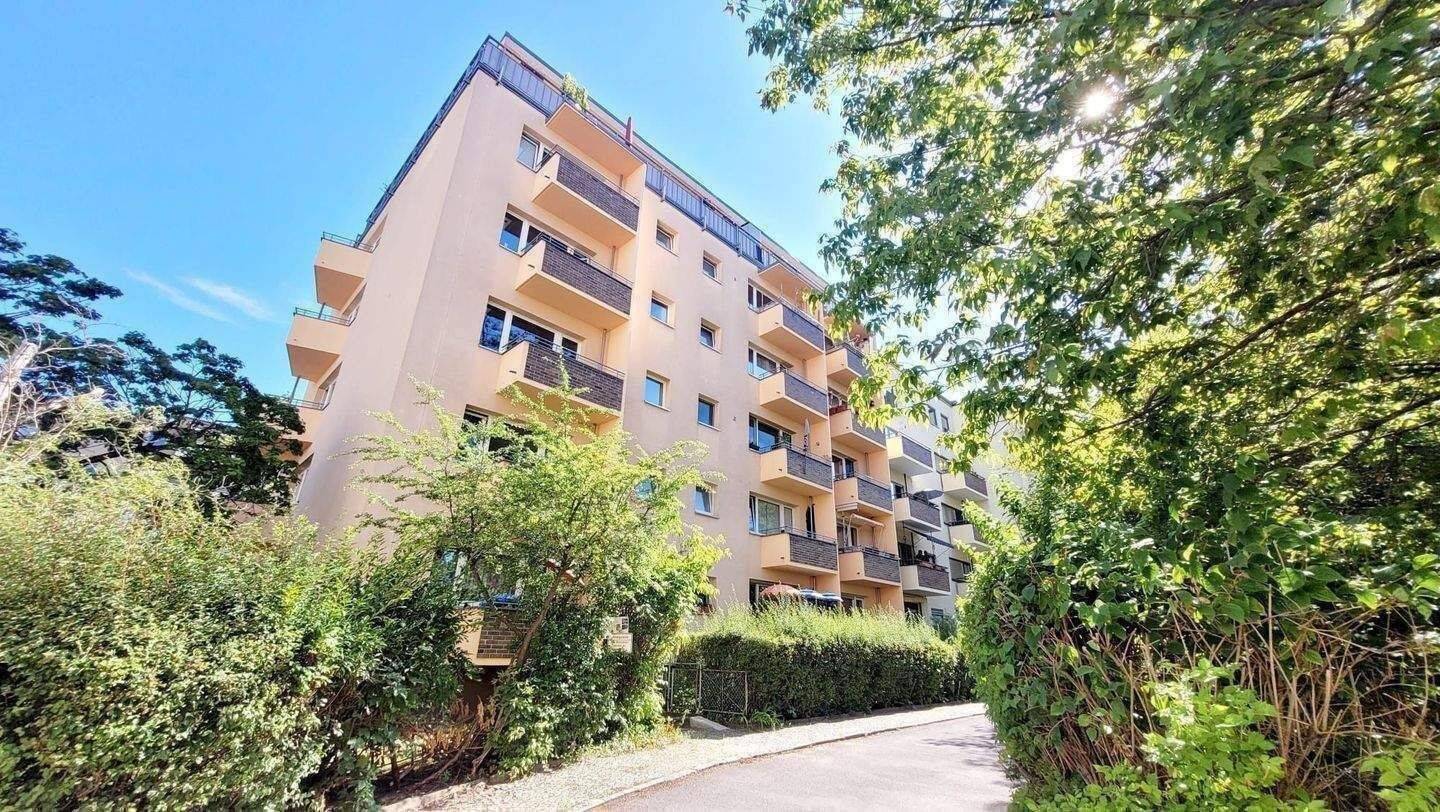 Vermietete 2,5 Zimmer Wohnung provisionsfrei in Berlin Tiergarten zu verkaufen, 10559 Berlin (Mitte Moabit Tiergarten)