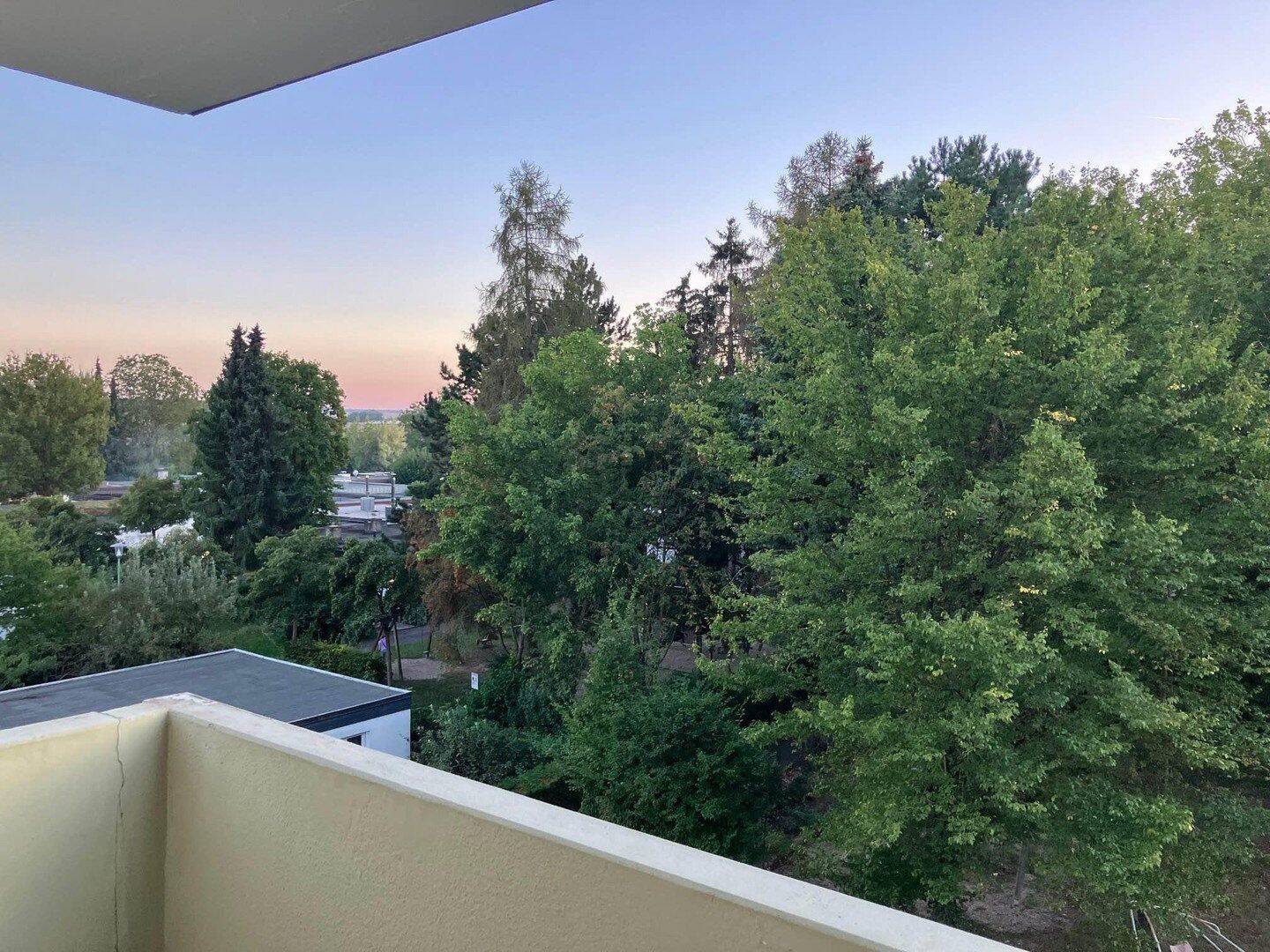 All inkl. WG Zimmer, neue Möbel, Whg renoviert, NK, Wlan, Strom inkl., 93053 Regensburg (Galgenberg Kasernenviertel Kumpfmühl-Ziegetsdorf-Neuprüll Oberisling-Graß)