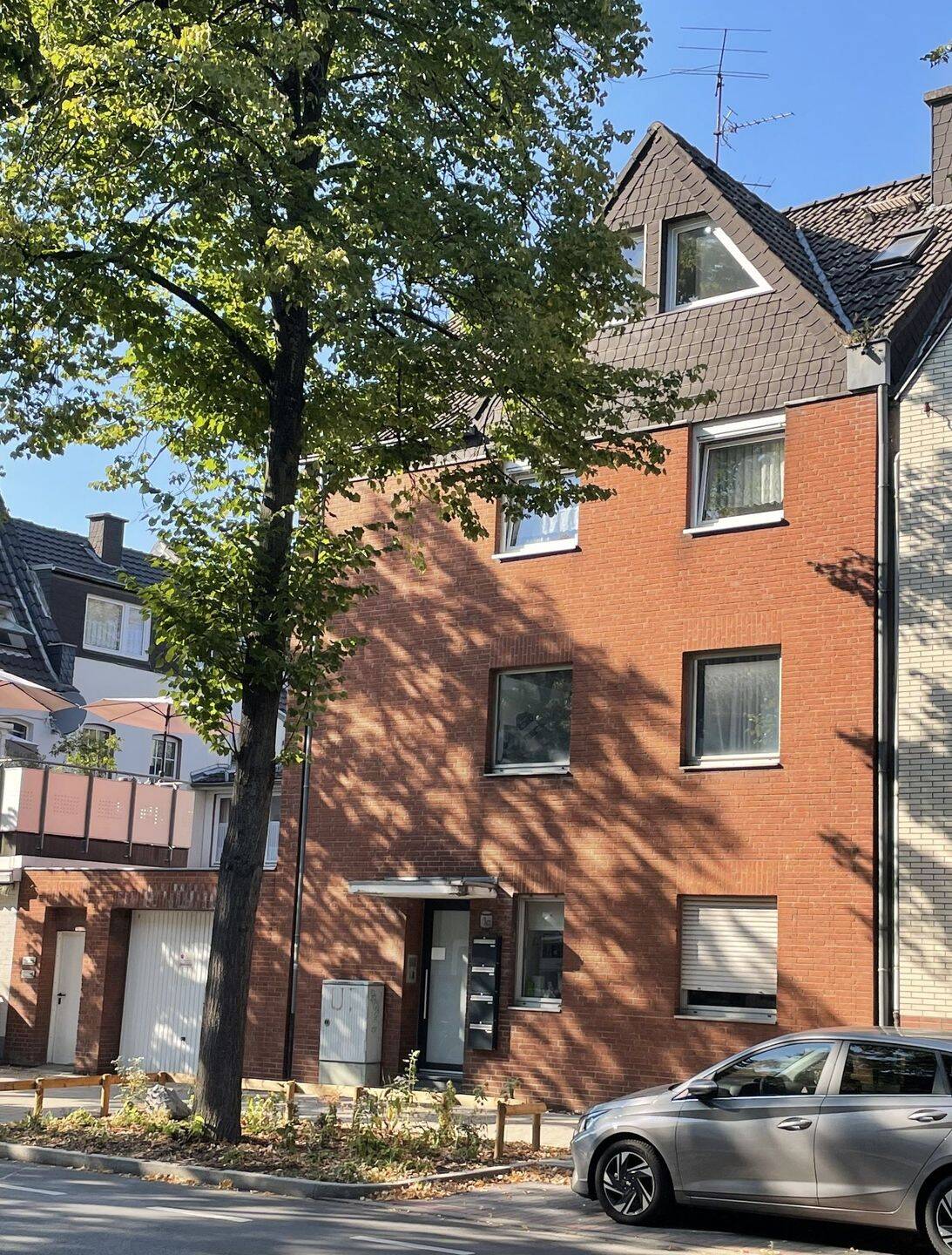 Charmante 2-Zimmer-Erdgeschosswohnung mit großem Balkon im beliebten Dreikönigenviertel (Neuss), 41464 Neuss