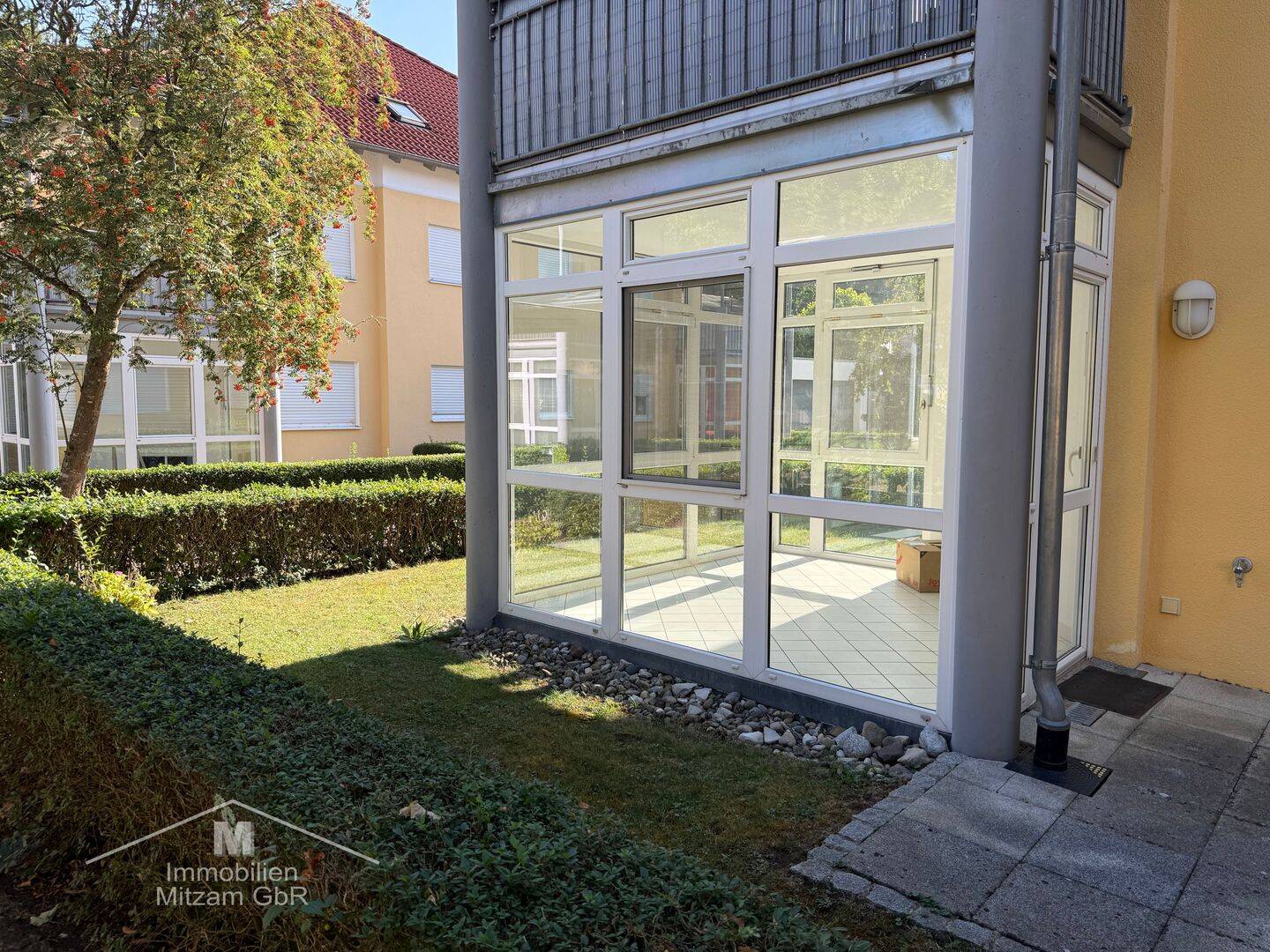 Schmucke 2-Zimmer-Gartenwohnung mit EBK in gepflegter Wohnanlage und Top-Lage von Beilngries, 92339 Beilngries