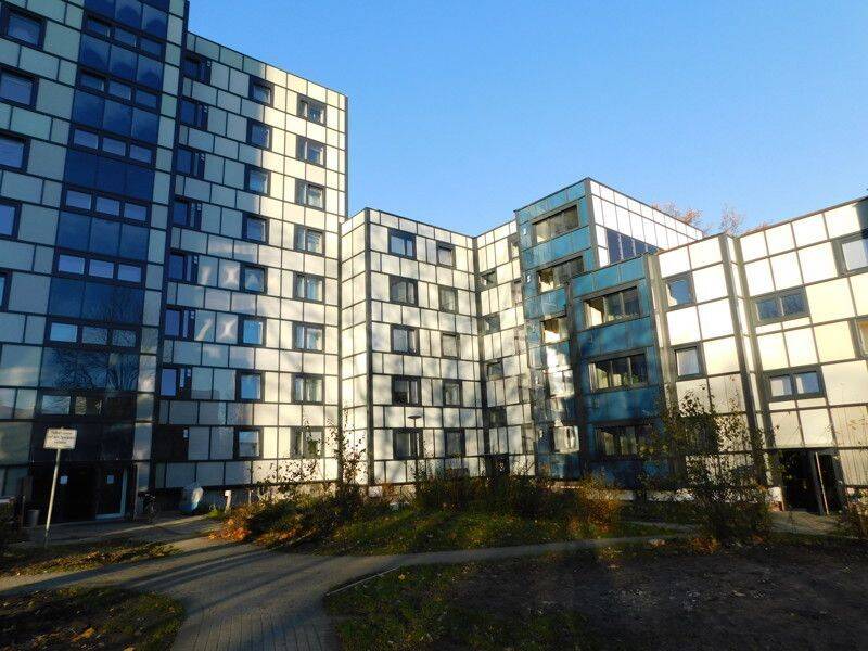 Geräumige 3-Zimmer-Wohnung mit Boden und Tapeten zum direkten bequemen Einzug!, 58455 Witten