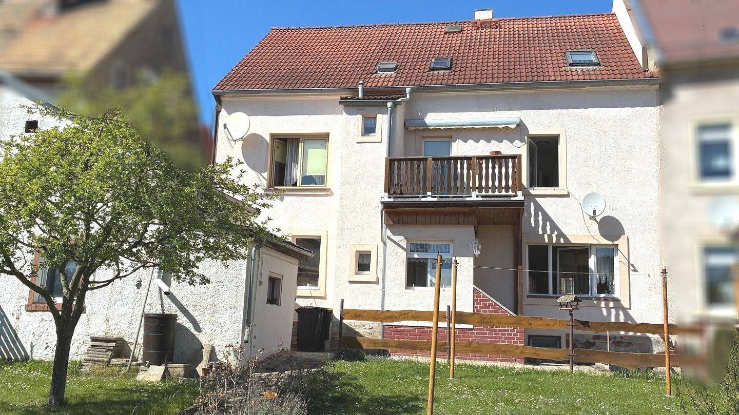 EFH mit ELW, Garage u. Garten, 4720 Döbeln