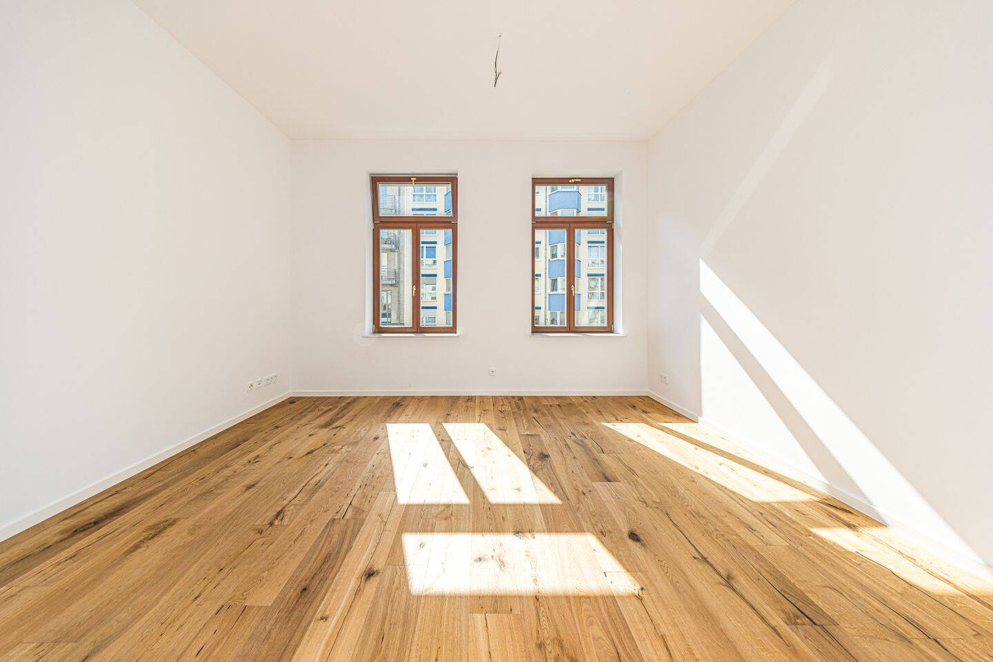Großzügige Altbauwohnung mit zwei Bädern, Balkon und Echtholzparkett, 4109 Leipzig (Zentrum Zentrum-Nord Zentrum-West)