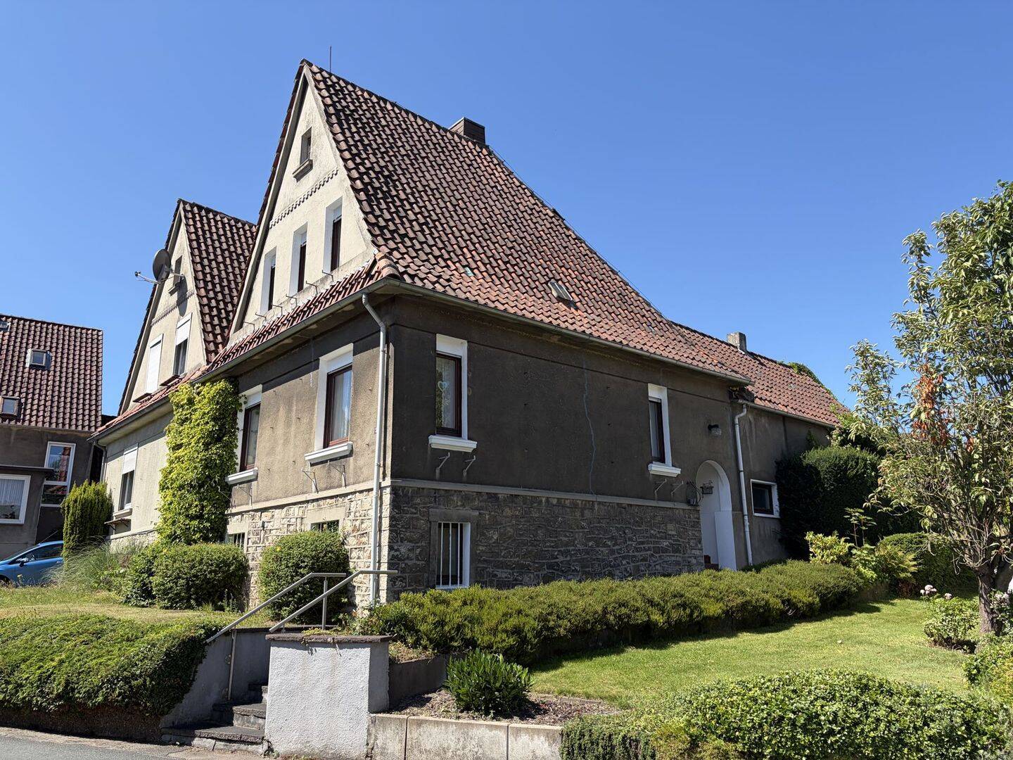 Doppelhaushälfte in Heiligenkirchen wartet auf Renovierungen!, 32760 Detmold