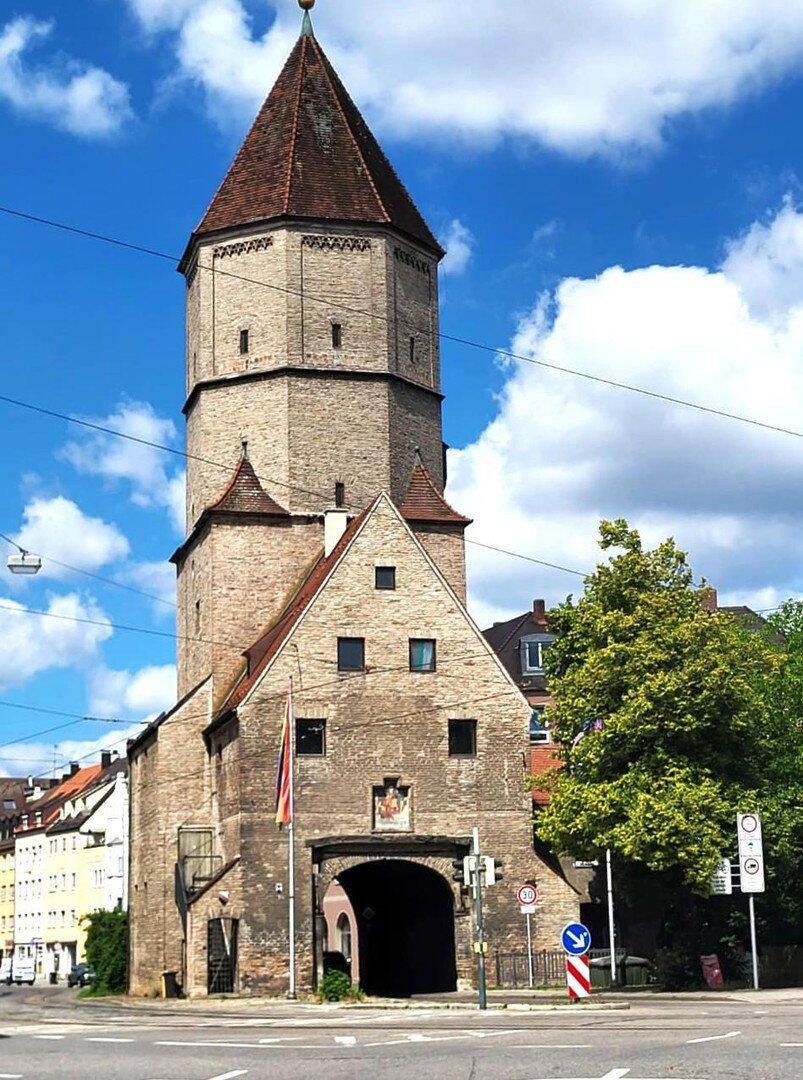 Renovierte 2-Zimmer-Wohnung in Augsburg-Lechhausen, 86167 Augsburg (Lechhausen)