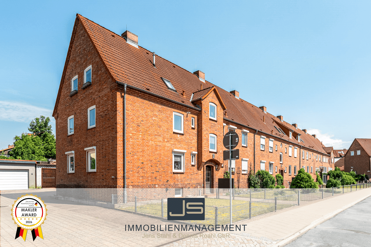 Wohnen mit Mehrwert – 3-Zimmer-Eigentumswohnung inklusive Garage und kleiner Gartenfläche, 17235 Neustrelitz