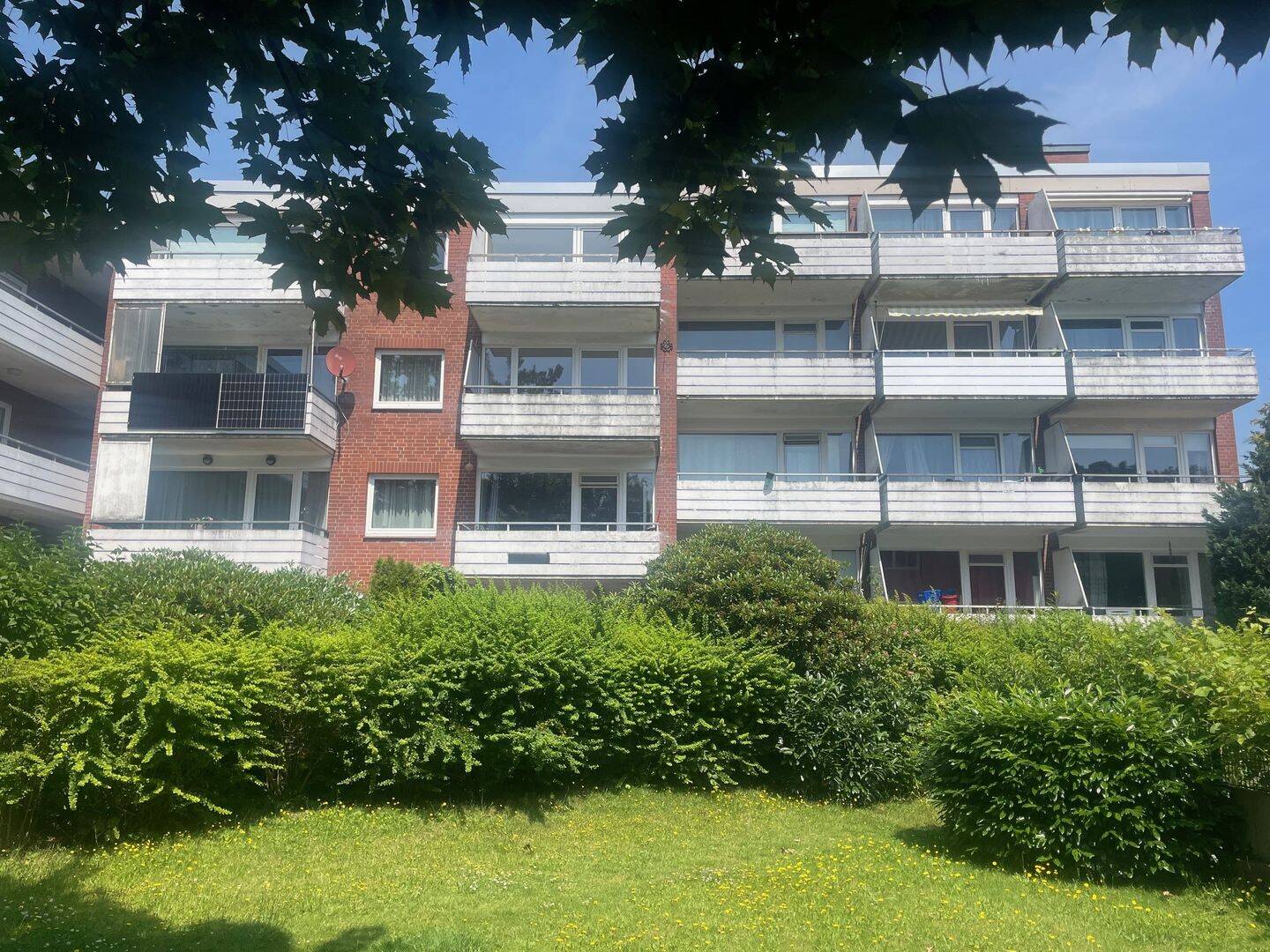 Schicke möblierte 1,5 Zi. Erdgeschoss Wohnung mit Terrasse in Norderstedt – Harksheide zu vermieten !!!, 22846 Norderstedt