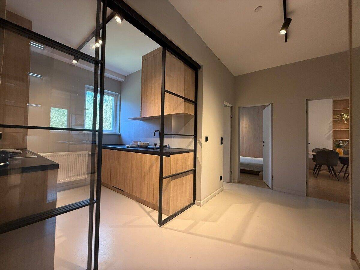 Charlottenburg: ZWEITBEZUG: voll möblierte LUXUS Apartment mit 62 m² per 15.08.26 zu VERMIETEN, 10717 Berlin (Charlottenburg-Wilmersdorf Wilmersdorf)