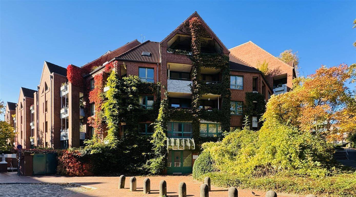 Schöne 2-Zimmer-Whg. mit Balkon u. Tiefgaragenstpl. im Kieler Zentrum // Muhliusstraße, Kiel, 24103 Kiel (Altstadt Damperhof Exerzierplatz Vorstadt)