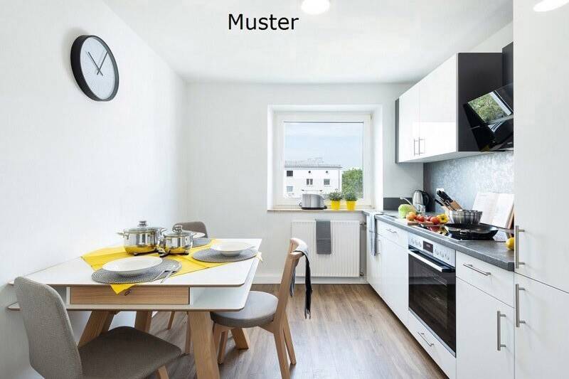 Familien willkommen 5-Zimmer-Wohnung mit Balkon, 65187 Wiesbaden (Biebrich Wiesbaden)