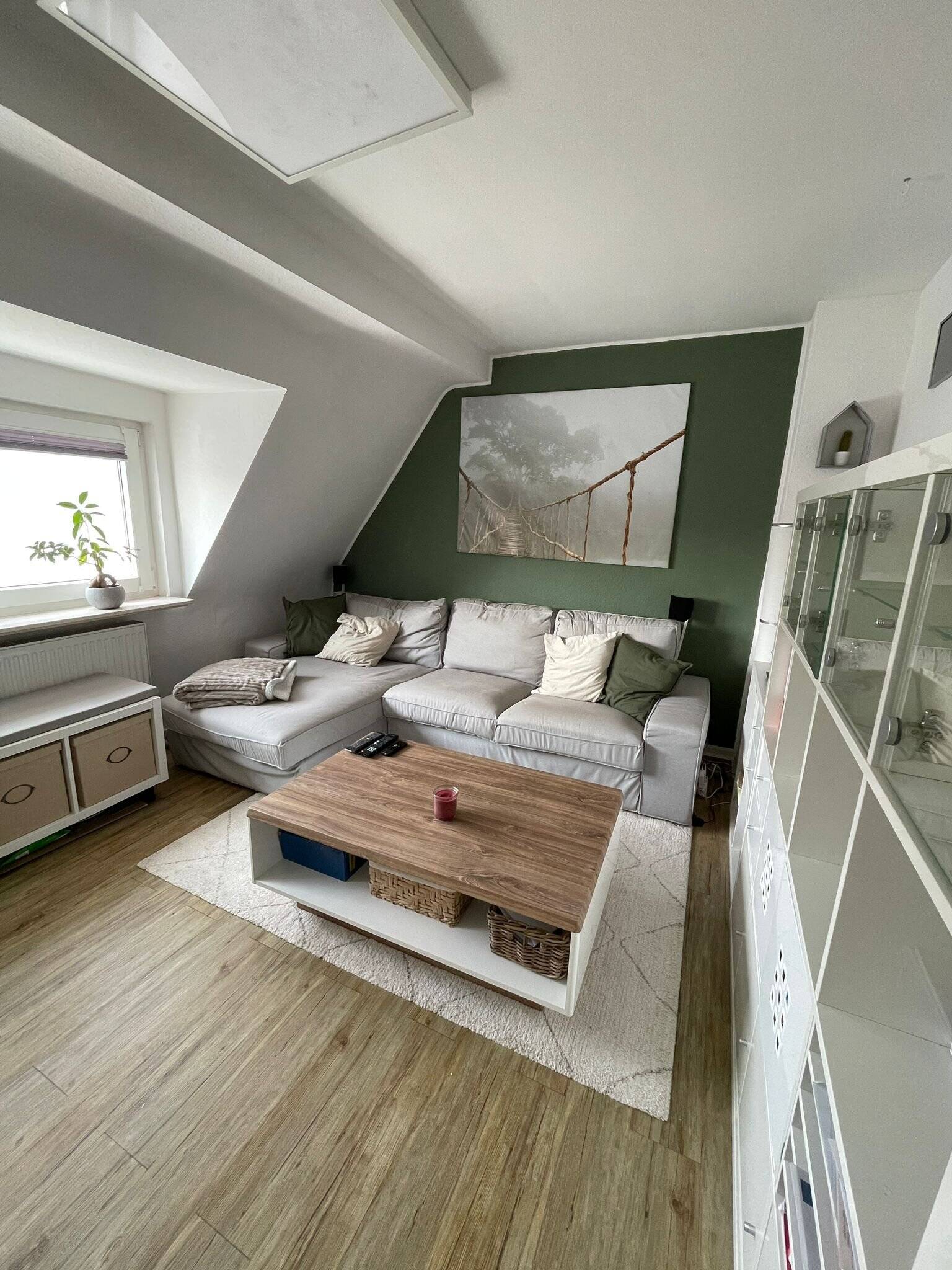 Gemütliche NICHTRAUCHER-Wohnung im DG in Hiesfeld, 2 Z, KDB, 46539 Dinslaken