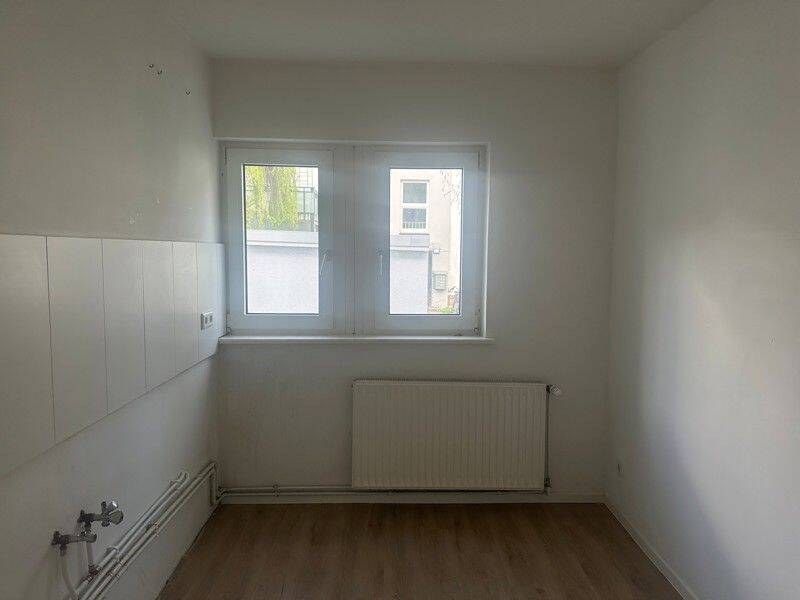 Helle 4-Zimmer-Wohnung mit Balkon, 26129 Oldenburg (Oldb) (Bloherfelde Innenstadt Wechloy)
