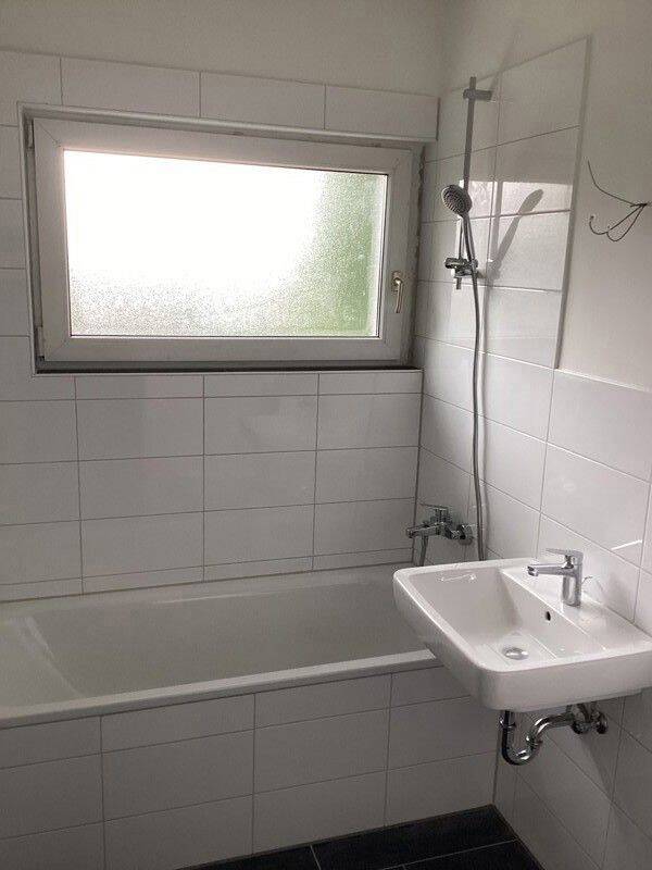 Helle und geräumige 3 Zimmerwohnung mit Balkon, 45886 Gelsenkirchen (Ückendorf)