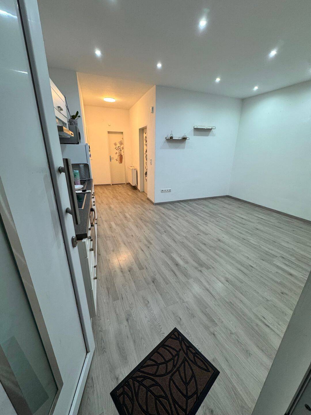 Zentral gelegene 2-Zimmer-Erdgeschosswohnung, teilmobil, Neustadt, 28201 Bremen (Buntentor Gartenstadt Süd Huckelriede Neustadt Südervorstadt)
