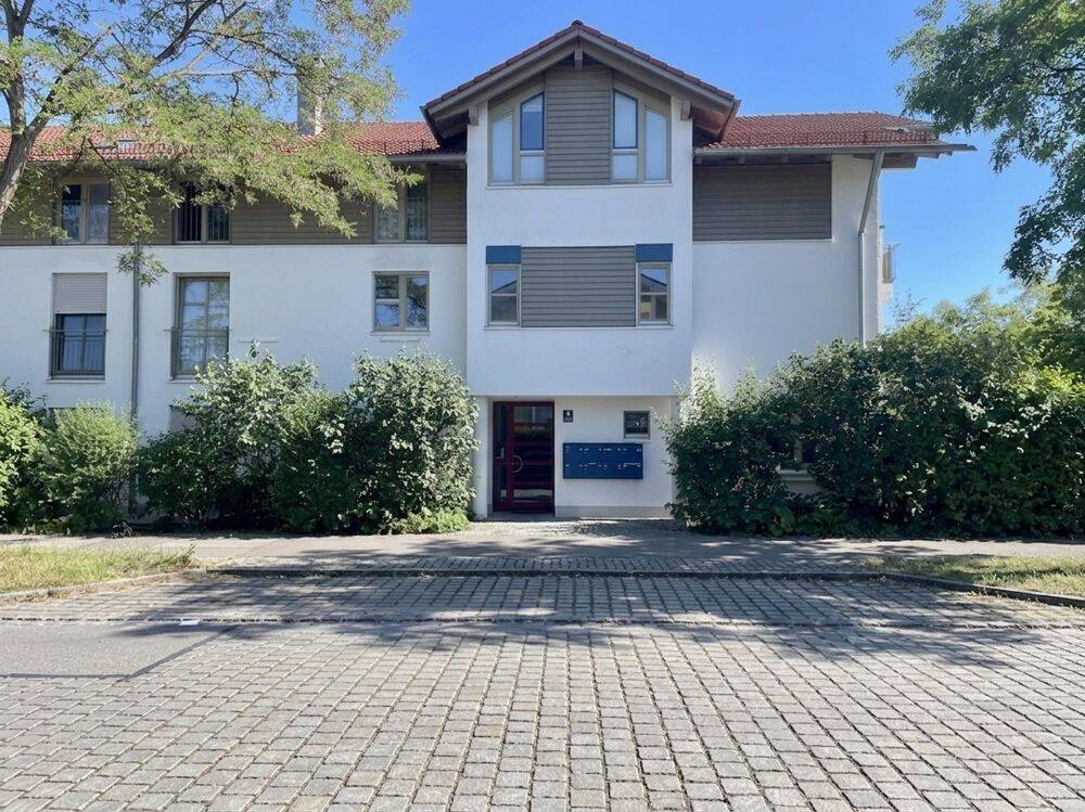 Sonnige 2-Zimmer-Etagenwohnung in Top-Lage mit Westbalkon, 82041 Oberhaching