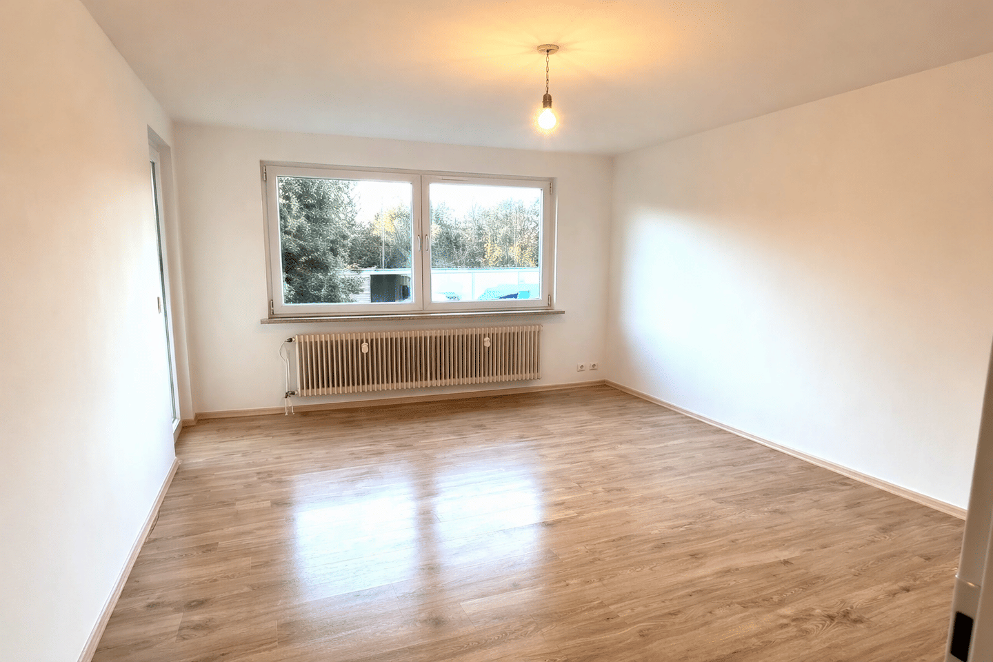 Ruhig und Großzügig: 4-ZIMMER-ERDGESCHOSSWOHNUNG – BAYERISCHER WALD, 93437 Furth im Wald