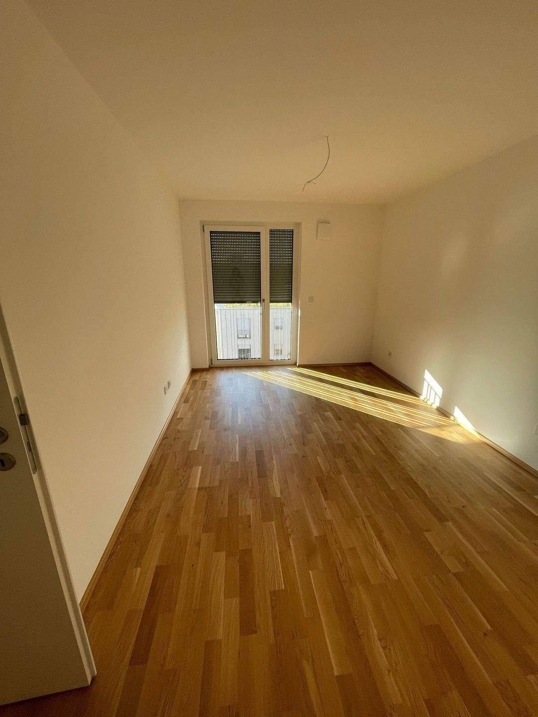 Moderne 3-Zimmer mit Einbauküche, Balkon und Tiefgarage, 90547 Stein