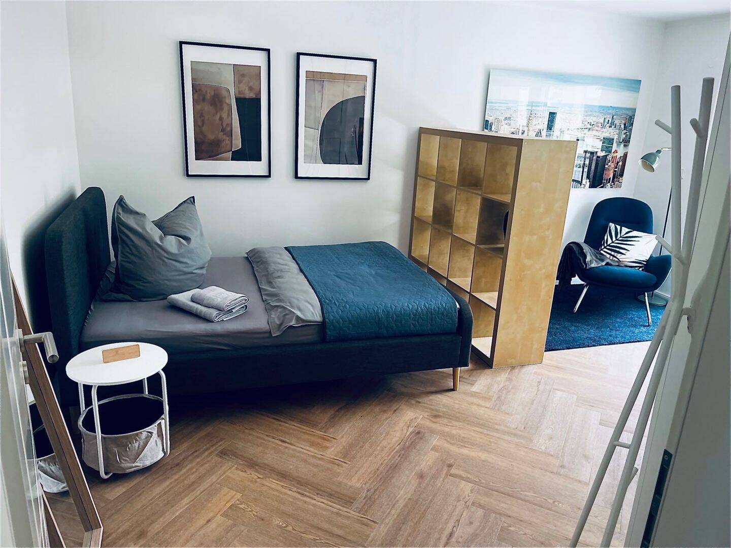 WG-Zimmer in Frankfurt Westend – Möbliert & auf Zeit, 60325 Frankfurt am Main (Bockenheim Gallus Westend-Süd)