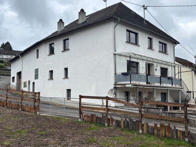 Wohnhaus in Höhenlage Bergdorf Berglicht, 54426 Berglicht