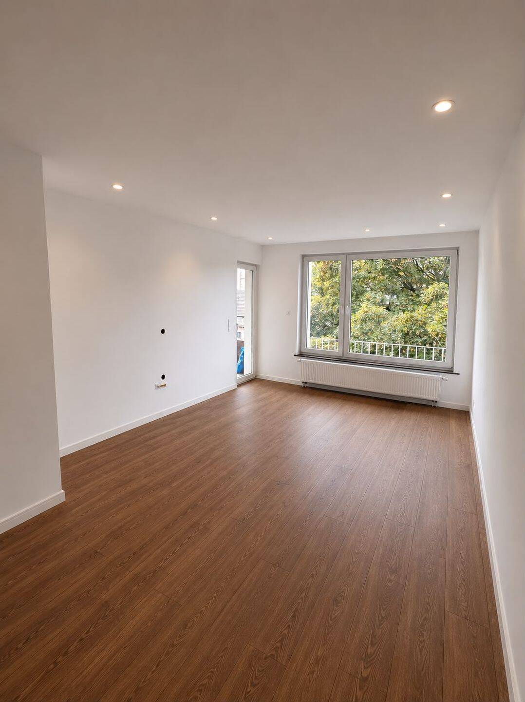 Hochwertig kernsanierte 3-Zimmer-Wohnung mit Balkon in Leverkusen-Manfort, 51377 Leverkusen (Alkenrath Manfort Schlebusch Steinbüchel)