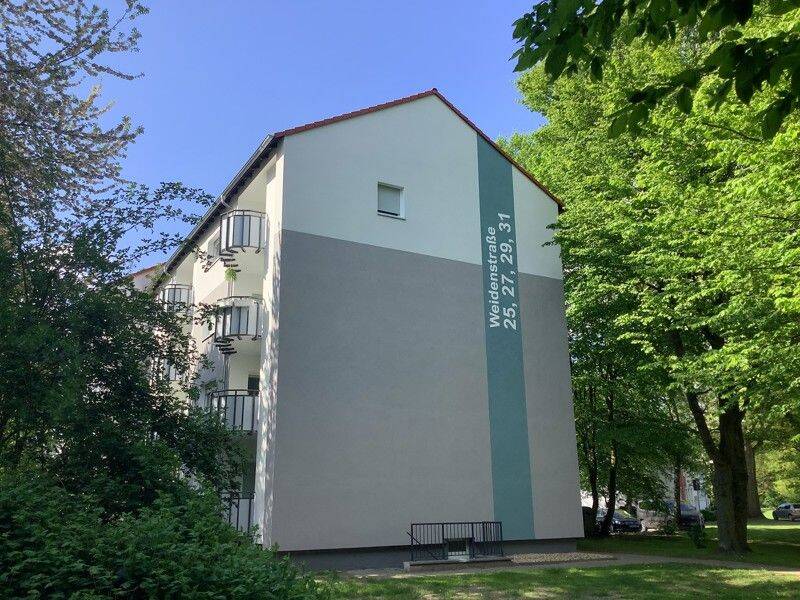 Renovierte 3-Zimmerwohnung inkl. hochwertigem Bodenbelag mit Balkon, 45701 Herten