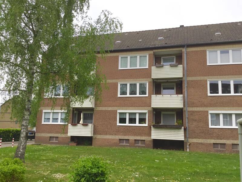 Ruhige 3-Zimmer-Wohnung mit Wannenbad und Balkon, 30823 Garbsen