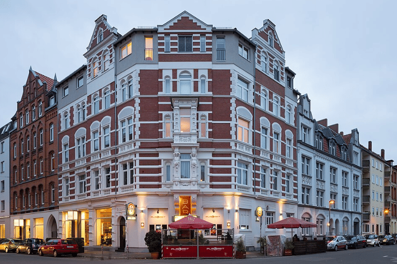 Sonnige und renovierte 3-Zimmer-Altbauwohnung, 30161 Hannover