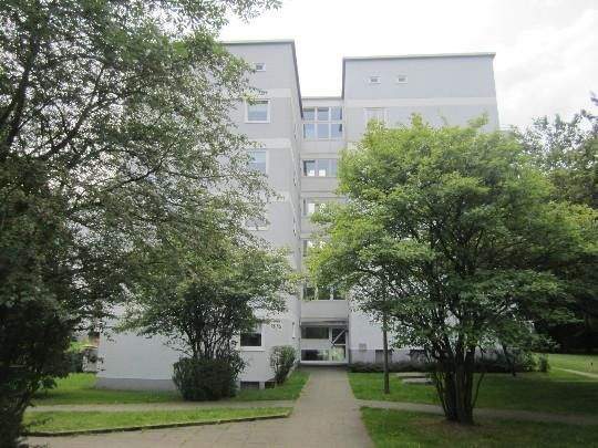 tolle, größzügig geschnittene Wohnung mit Balkon & Weitblick!, 44869 Bochum (Dahlhausen Eppendorf Höntrop Sevinghausen Westenfeld)