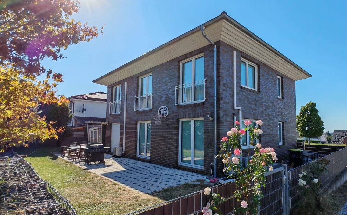 ! Provisionsfrei ! Klimatisiertes und energieeffizientes Einfamilienhaus in Straubenhardt, 75334 Straubenhardt