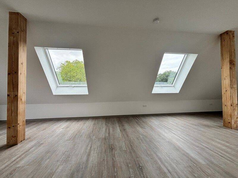 Stilvolle, neu ausgebaute Dachgeschosswohnung am Waldrand – Erstbezug!, 44357 Dortmund (Bodelschwingh Nette Oestrich Westerfilde)